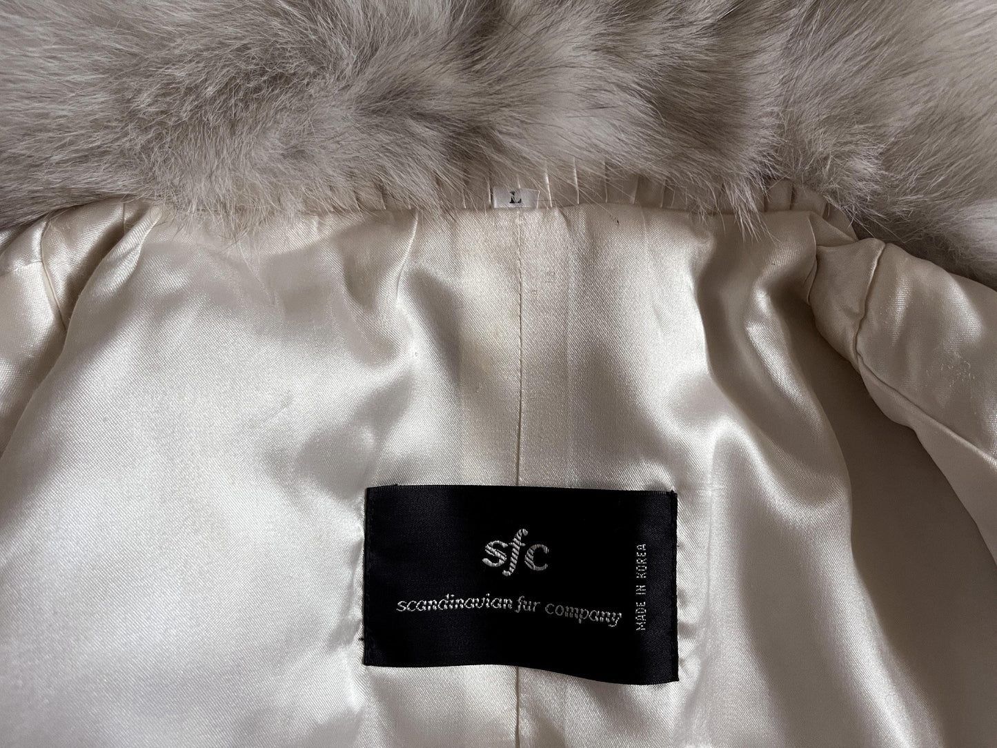 Norwegian FOX Fur Coat, Mob Wife Style, Real Vintage Winter Wedding Bridal Jacket, White Ivory Fox Apres Ski Bolero Gift, Large XL Plus