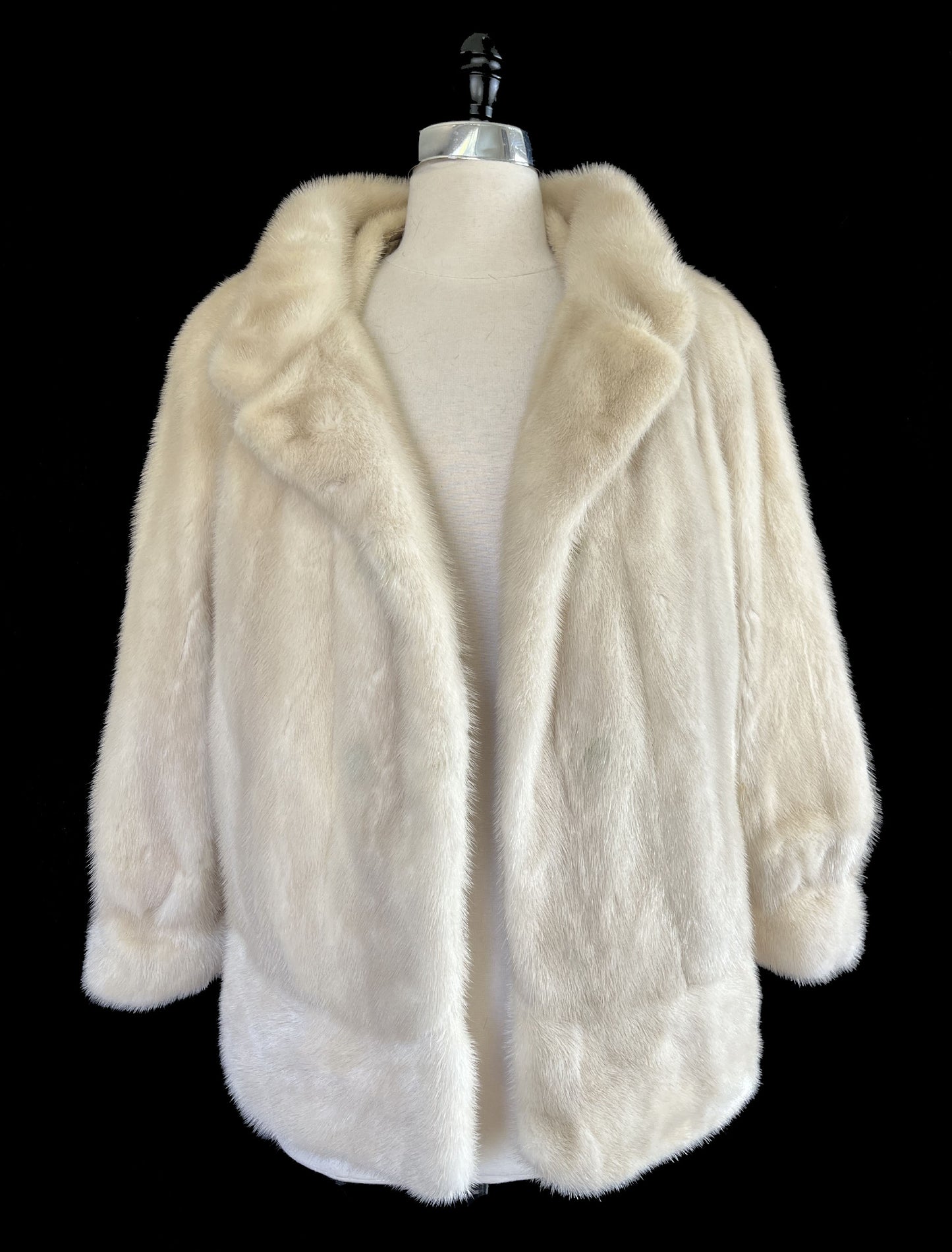 Blonde Beige Mink Fur Coat
