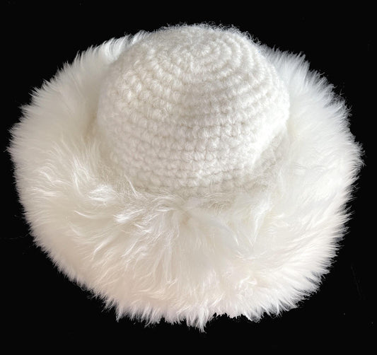 Tuscan Lamb Fur Crochet Hat, Ivory Real Vintage Cap, Beautiful Off-White Shearling Retro Wedding Hat for Fox Coat, Apres Ski Gift, Small
