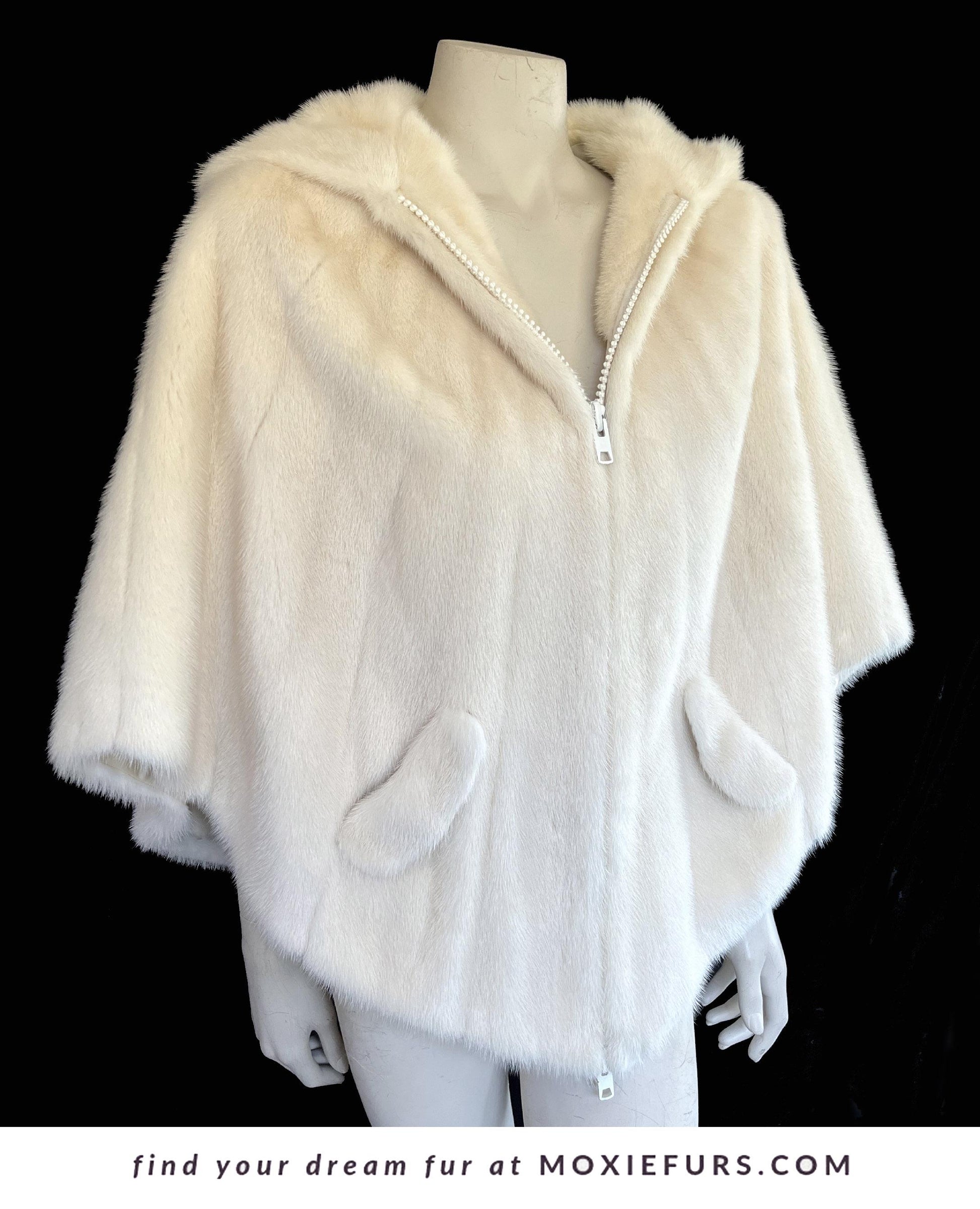 Ivory MINK Fur Hooded Cape, Winter Wedding Bridal Cloak, Cream White Blonde 1970s Jacket Coat Poncho Stole Shawl, Real Vintage Gift for Her