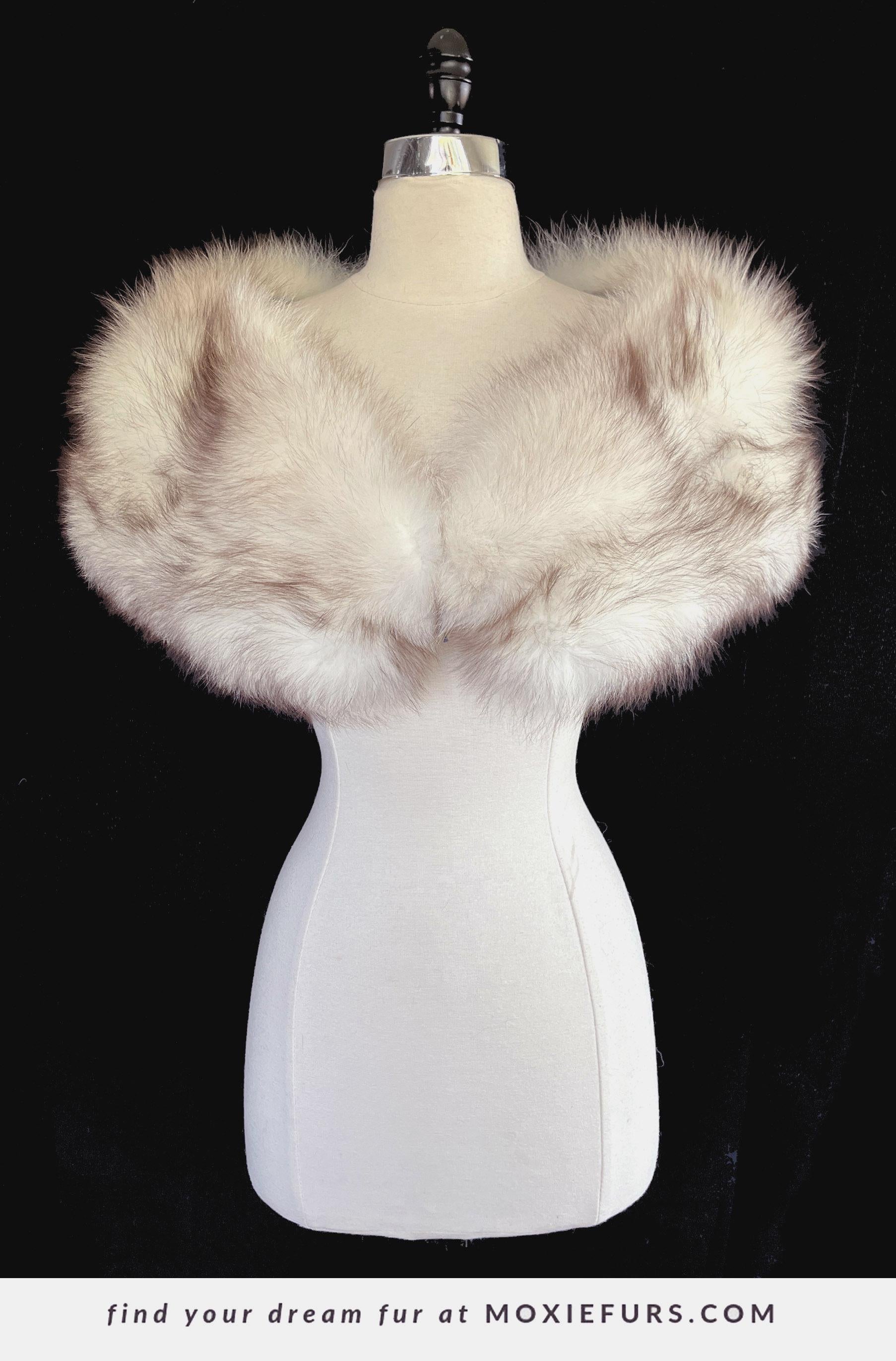 Norwegian FOX Fur Stole, Ivory Winter Wedding Cape, White Brown Vintage Bridal Coat, White Retro Bridesmaid Jacket Gift, New Old Stock