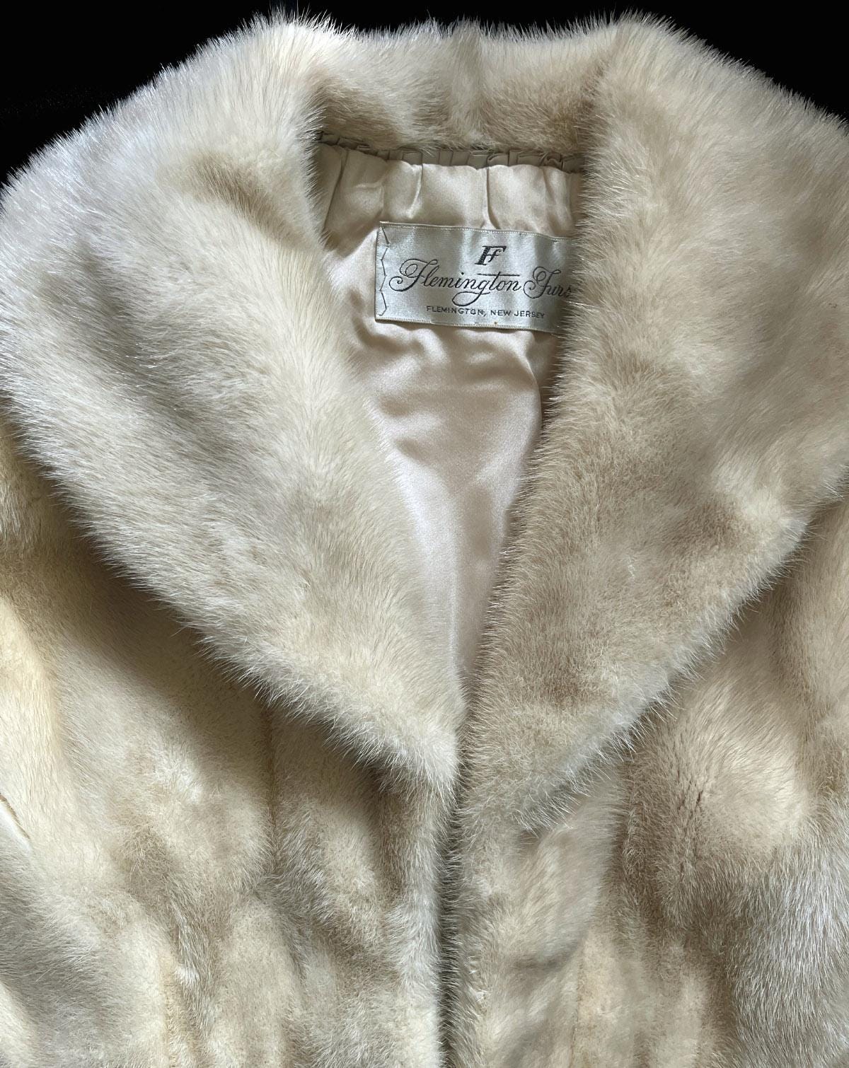 Azurene MINK Fur Stole, Ivory Real Vintage Wrap, Winter Wedding Cape, Rustic Bridal Shawl Gift, Great Gatsby Party White Vintage Coat, Large