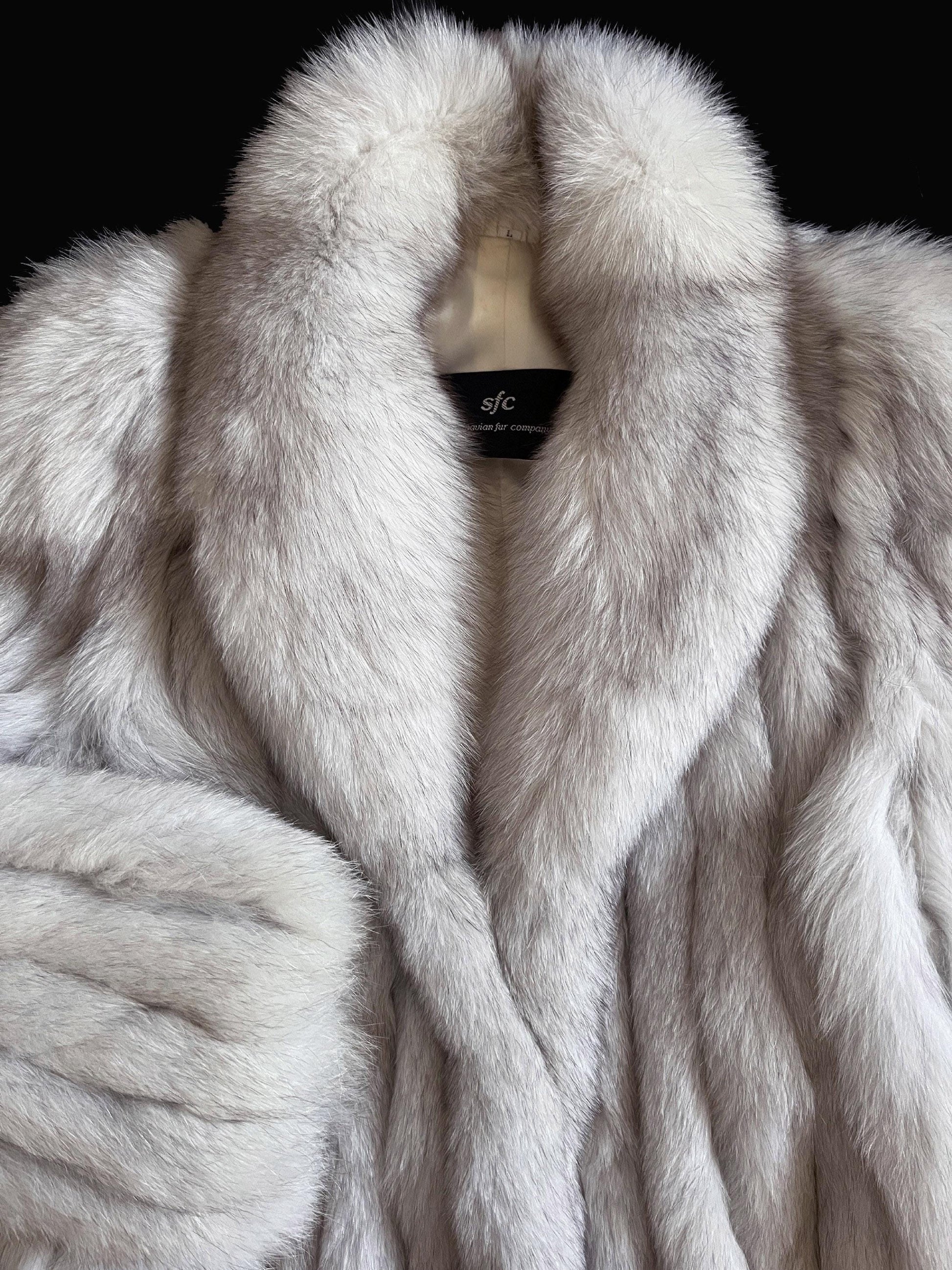 Norwegian FOX Fur Coat, Mob Wife Style, Real Vintage Winter Wedding Bridal Jacket, White Ivory Fox Apres Ski Bolero Gift, Large XL Plus