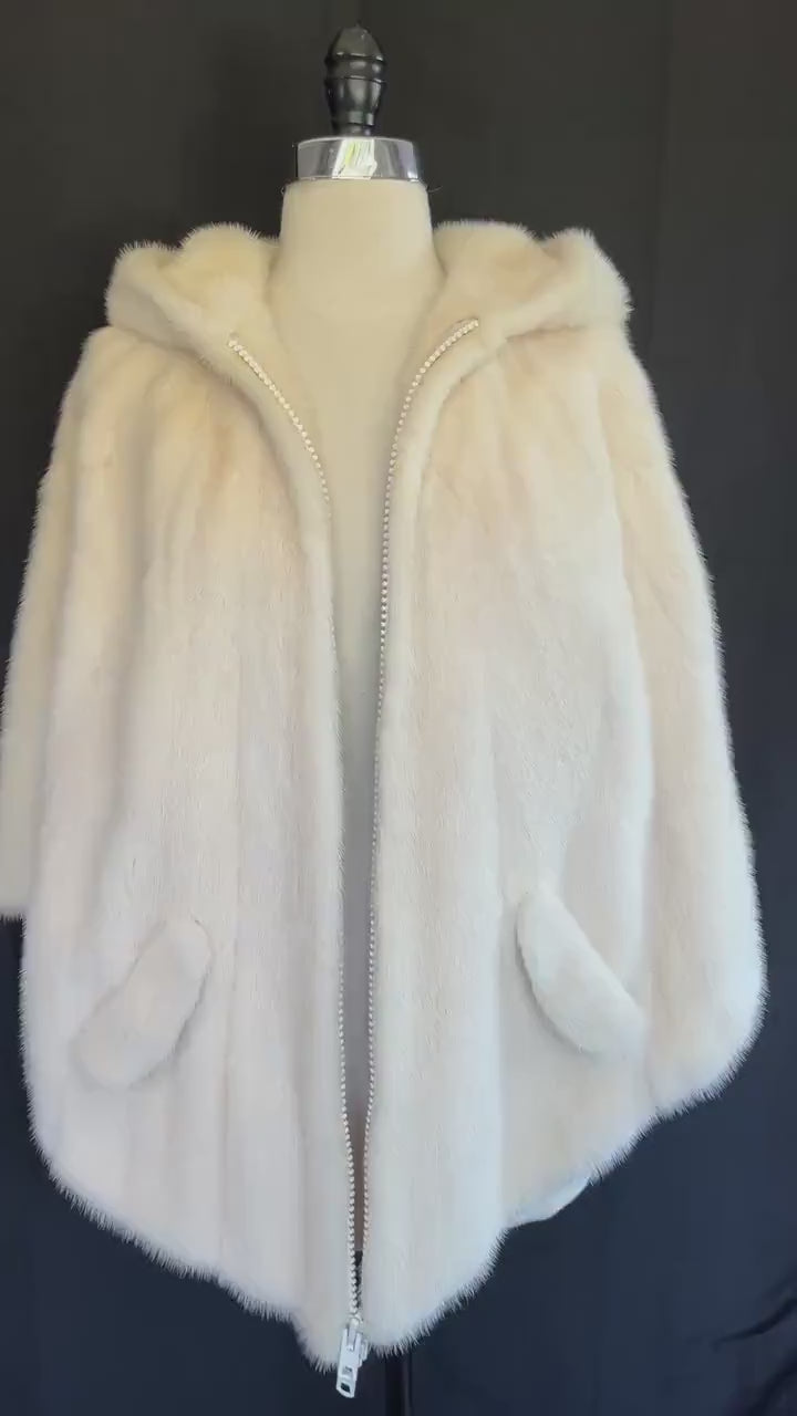 Ivory MINK Fur Hooded Cape, Winter Wedding Bridal Cloak, Cream White Blonde 1970s Jacket Coat Poncho Stole Shawl, Real Vintage Gift for Her