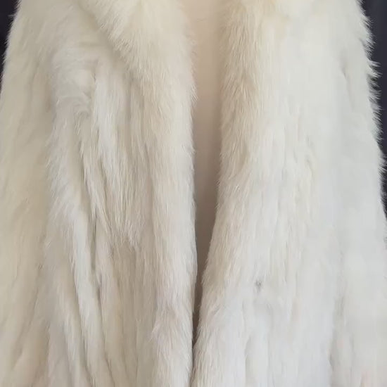 SAGA Arctic FOX Fur Coat, White Shadow Fox Bolero Jacket, Ivory Winter Wedding, Mob Wife Style, Apres Ski, Vintage Bridal Gift, Large